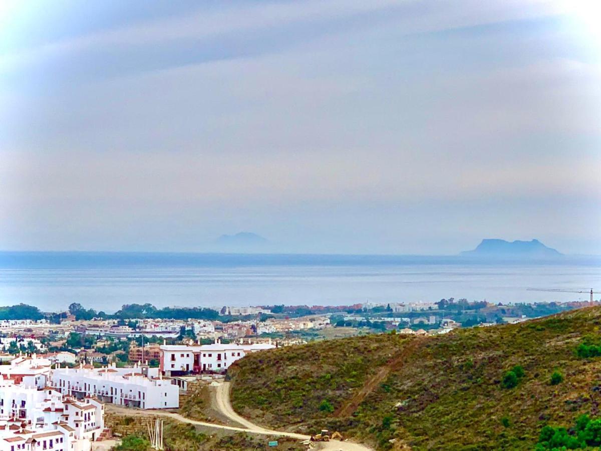 Quartiers Marbella Penthouse In Hacienda Cifuentes Benahavis Apartment Estepona Ngoại thất bức ảnh