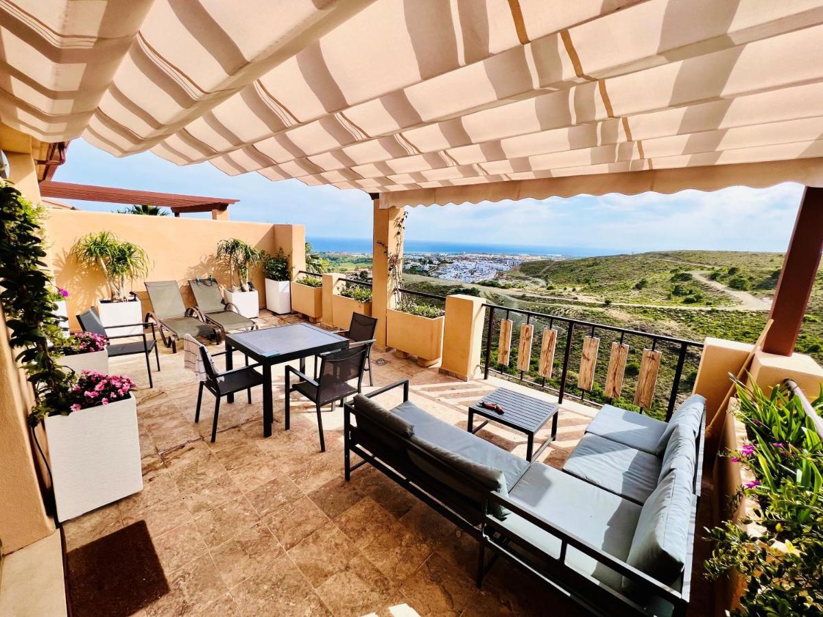 Quartiers Marbella Penthouse In Hacienda Cifuentes Benahavis Apartment Estepona Ngoại thất bức ảnh